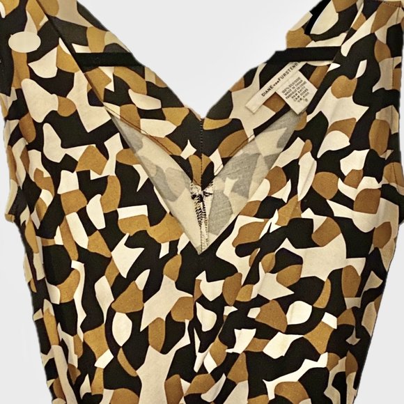 Diane Von Furstenberg Silk Wrap Dress V-Neck Sleeveless Wm Sz 8 EUC - Picture 3 of 8